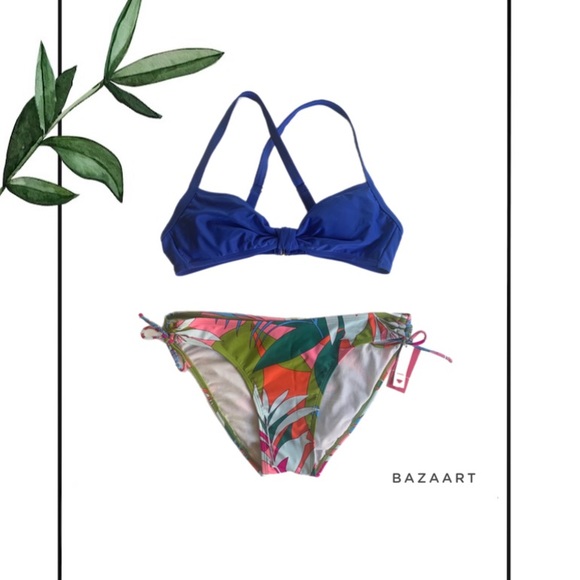 Xhilaration Other - Xhilaration Blue Front Twist Bralette & Xhilaration Tropical Bikini Bottom